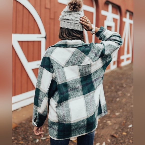 NEW Cozy Rustic Flannel Plaid Shacket Top Jacket Black Green White